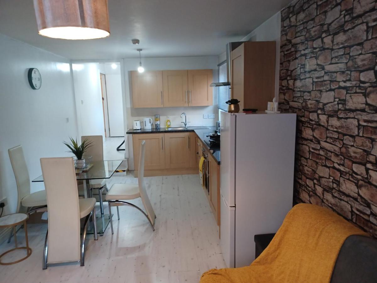Haven Mills 2 Apartment Gillingham  Luaran gambar