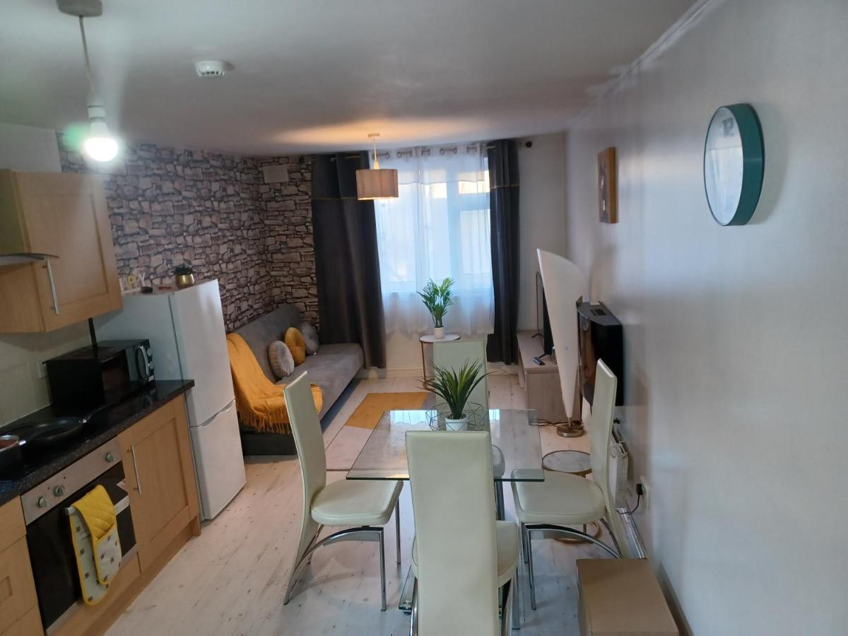 Haven Mills 2 Apartment Gillingham  Luaran gambar